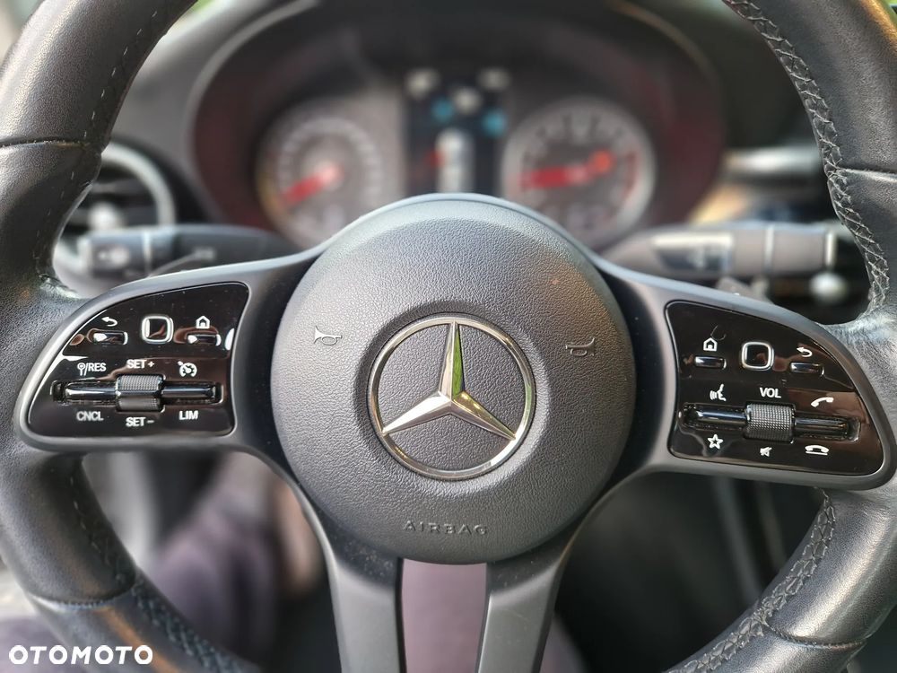 Mercedes-Benz Klasa C 180 9G-TRONIC - 10