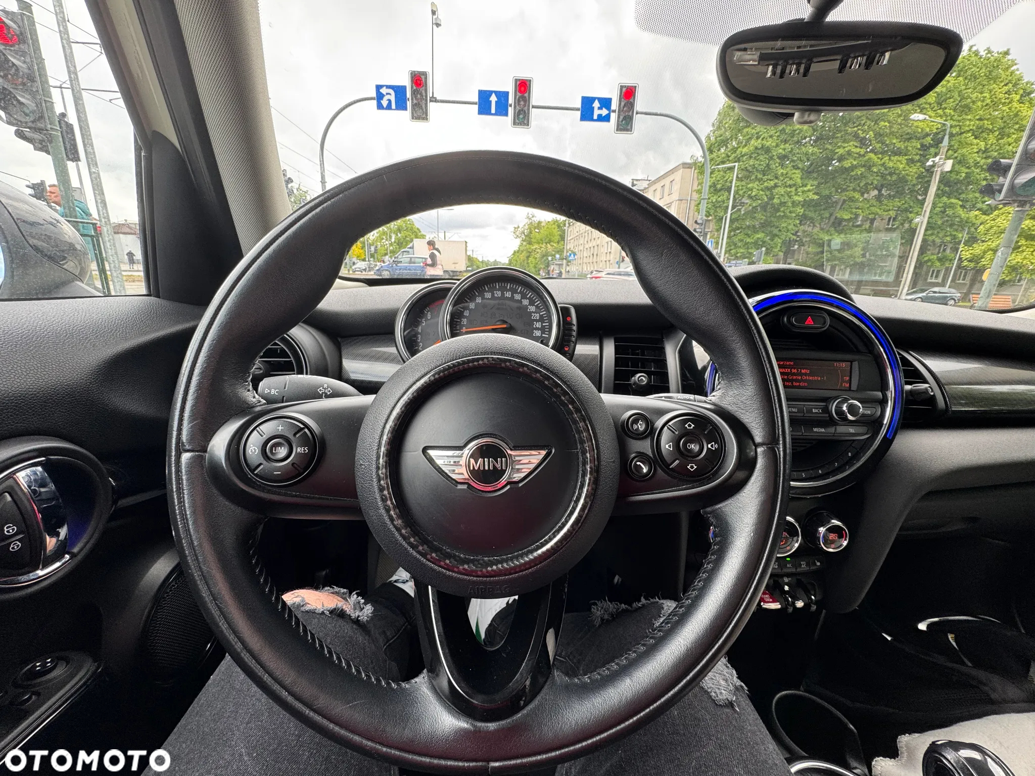 MINI Cooper Standard - 5