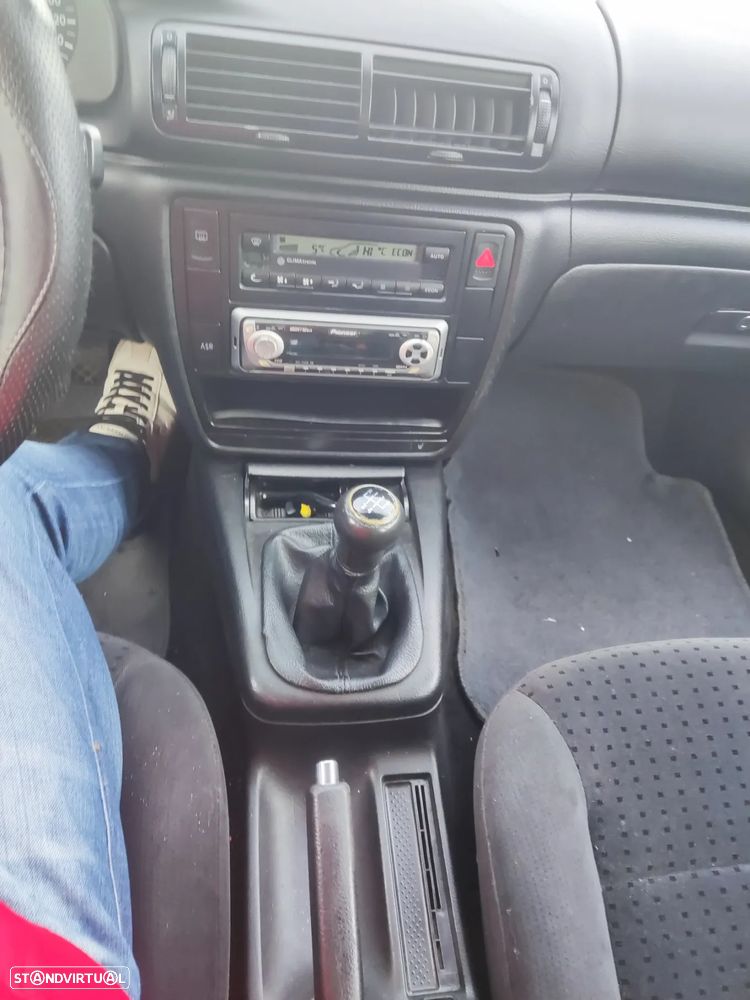 VW Passat Variant 1.9 TDi Confortline - 9