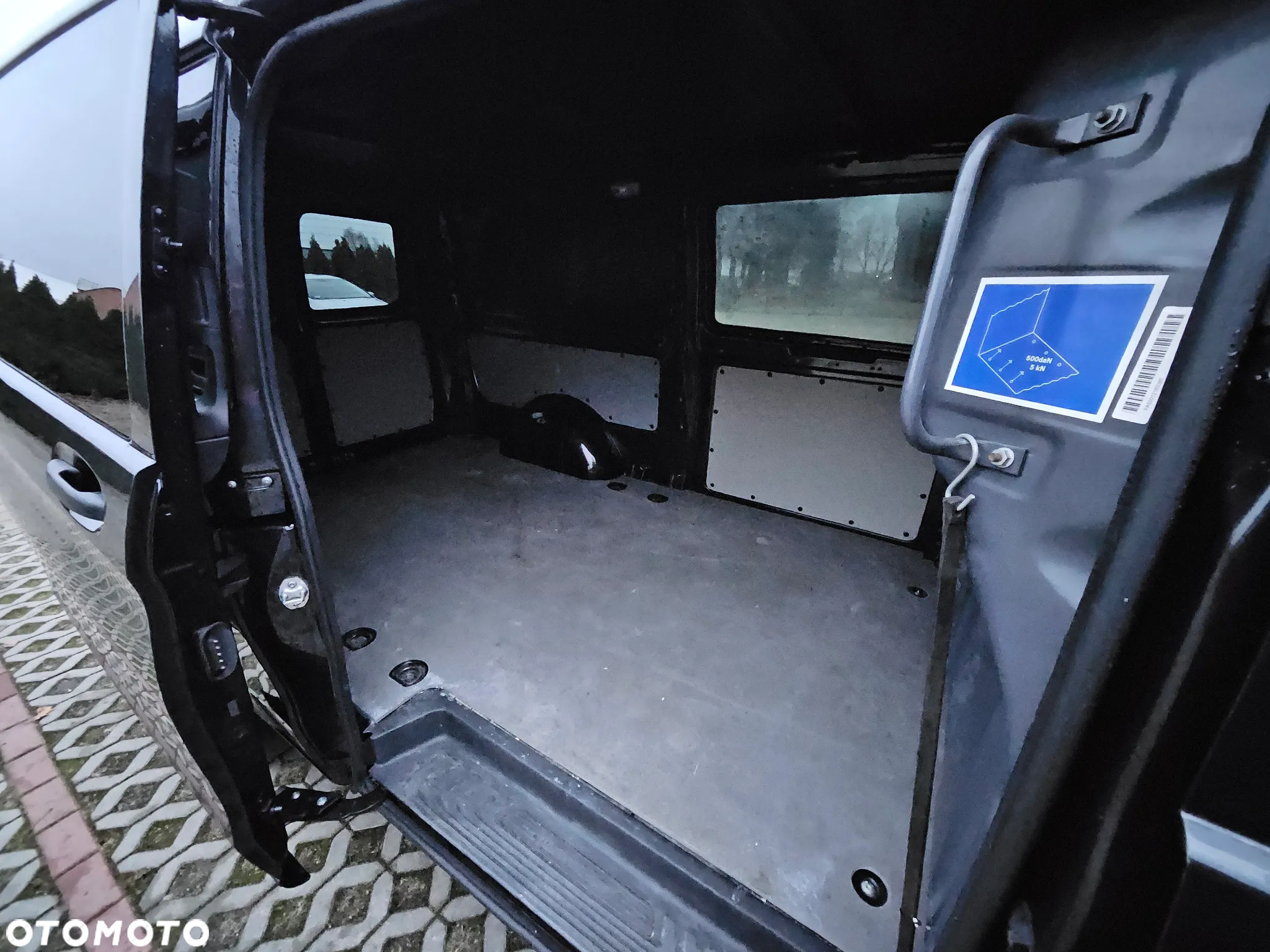 Mercedes-Benz Vito - 11
