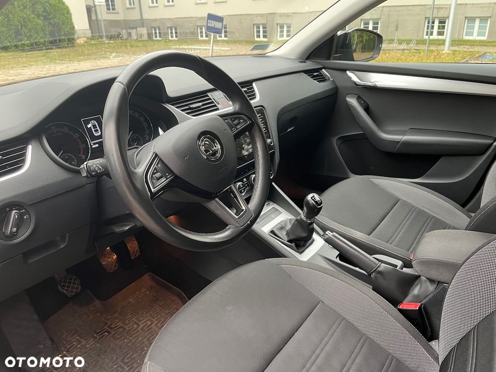 Skoda Octavia 1.5 TSI ACT Ambition - 6