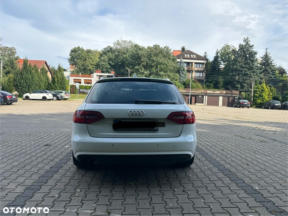 Audi A4 Avant - 5