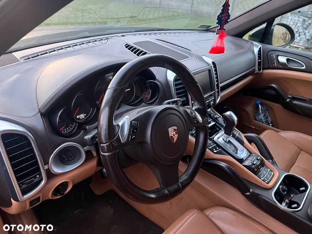 Porsche Cayenne Diesel Tiptronic S - 9