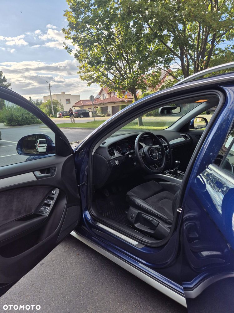 Audi A4 Allroad 2.0 TDI Quattro - 12