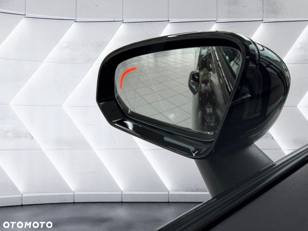 Volvo V60 B4 B DKG Ultra Dark - 9