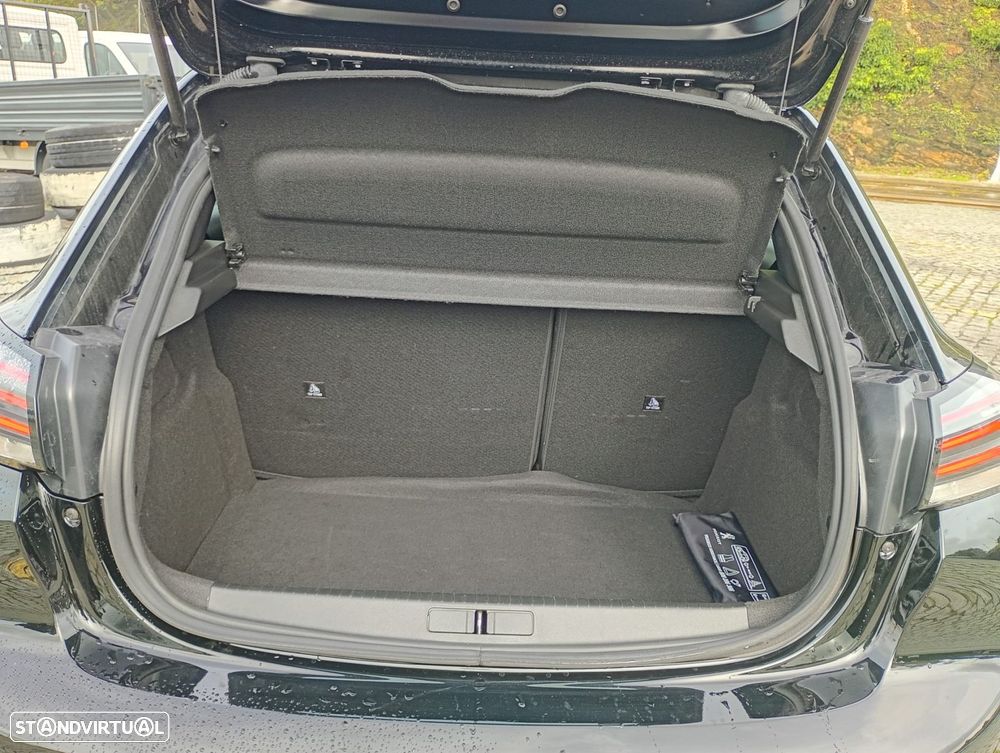 Peugeot 208 1.2 PureTech Active Pack - 9