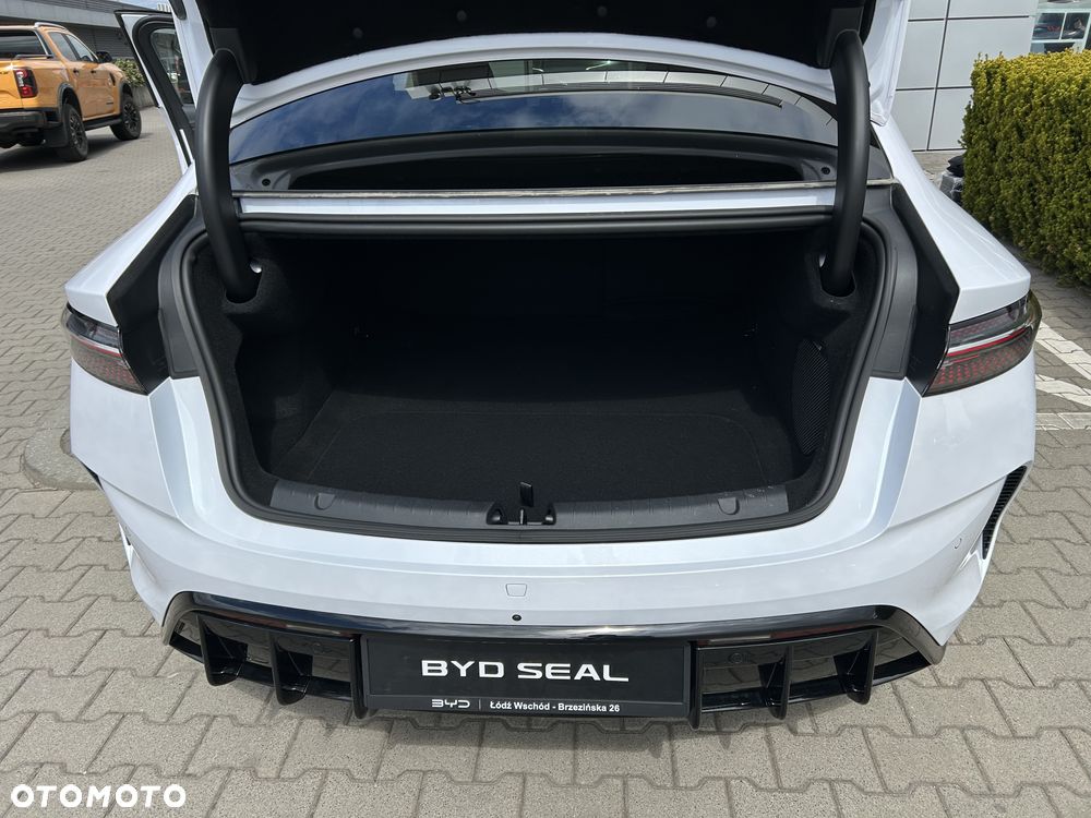 BYD Seal - 19