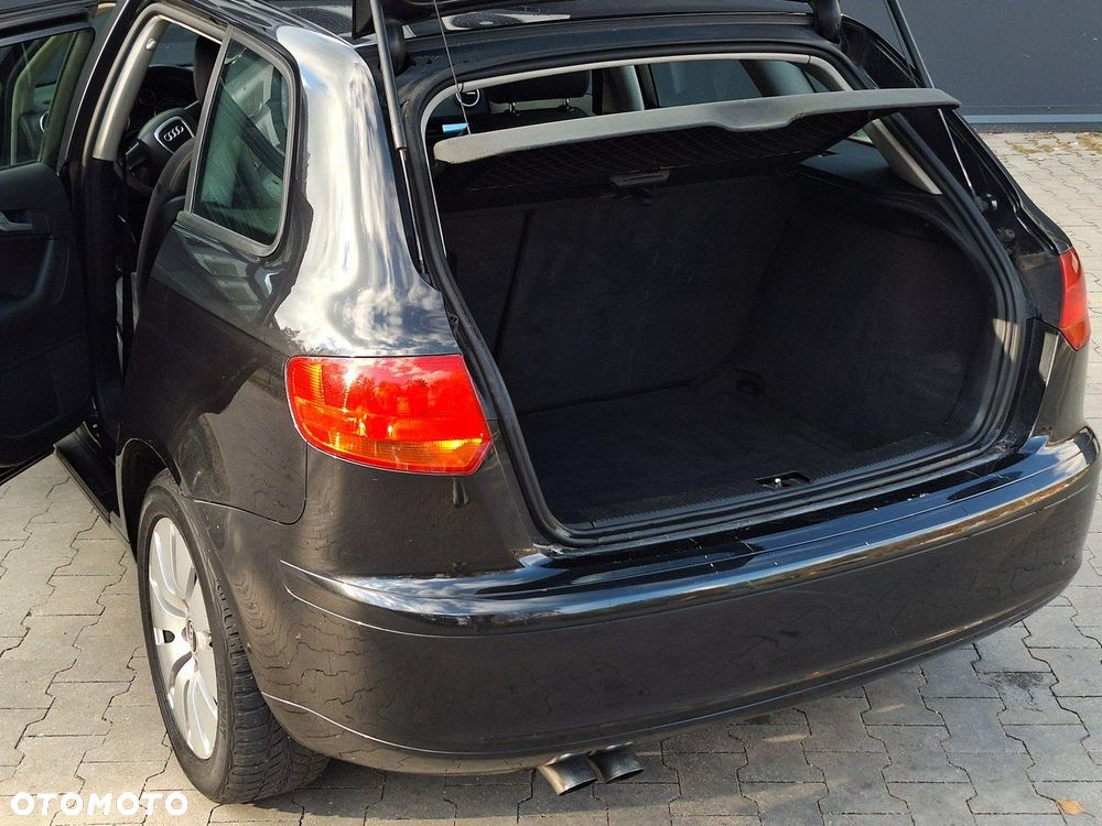 Audi A3 Sportback - 12