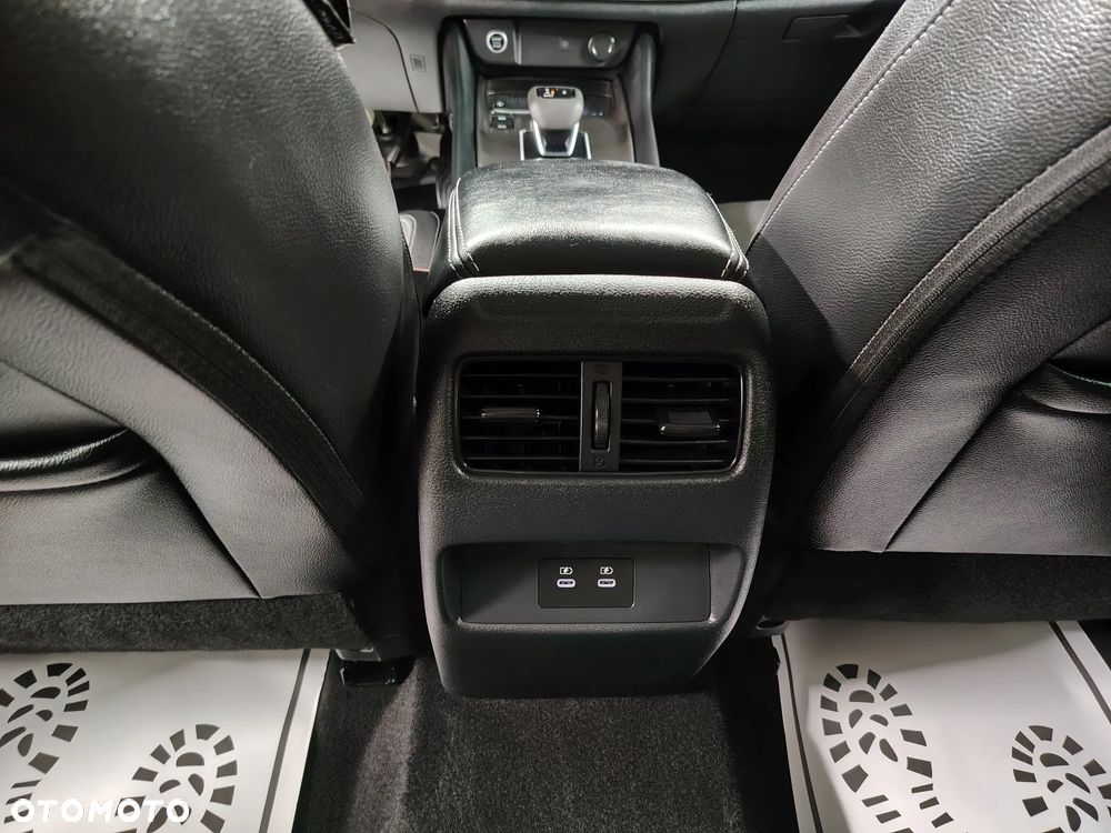 Nissan Qashqai 1.3 DIG-T MHEV Xtronic N-Connecta - 23