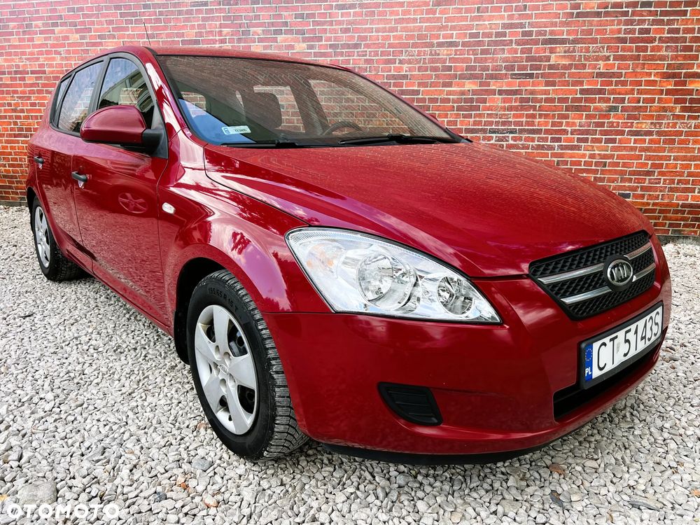 Kia Ceed - 3