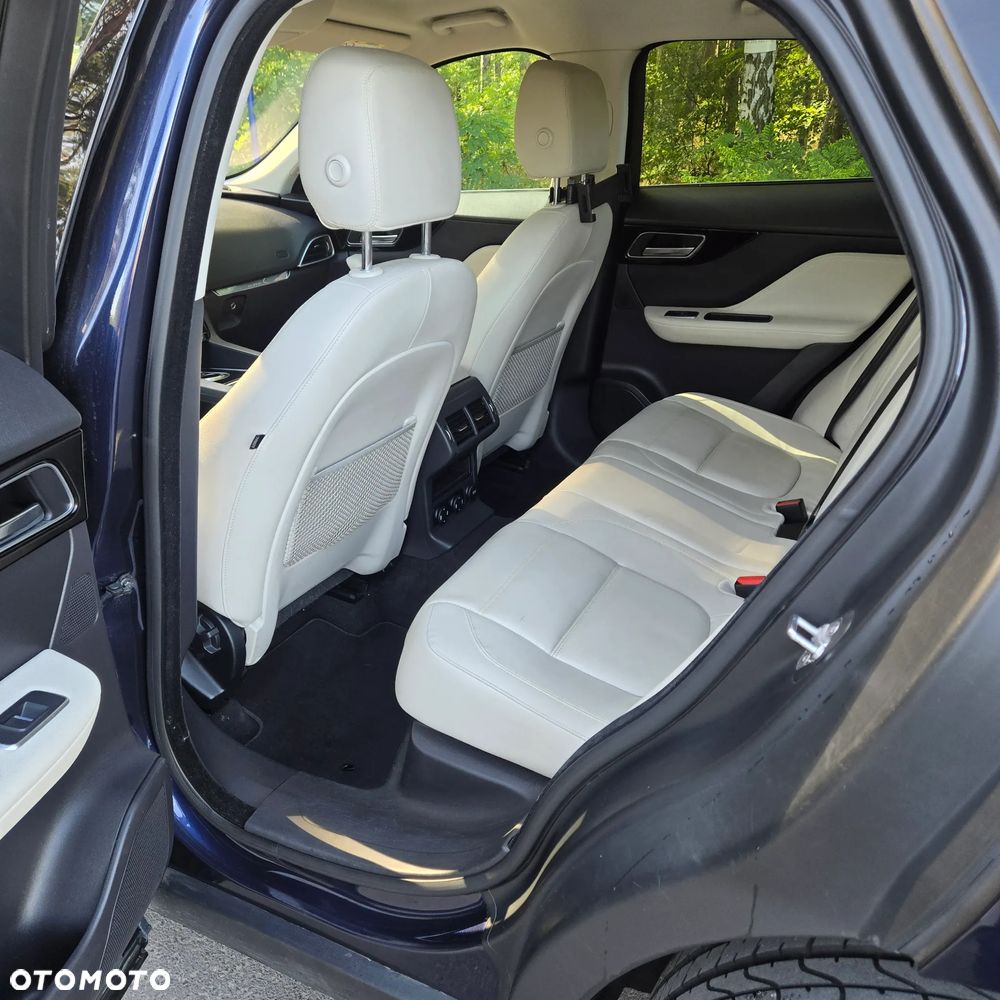 Jaguar F-Pace 2.0 i4D AWD Prestige - 9