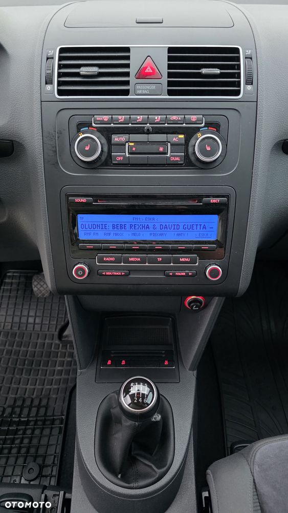 Volkswagen Touran 1.2 TSI BlueMotion Technology Highline - 22
