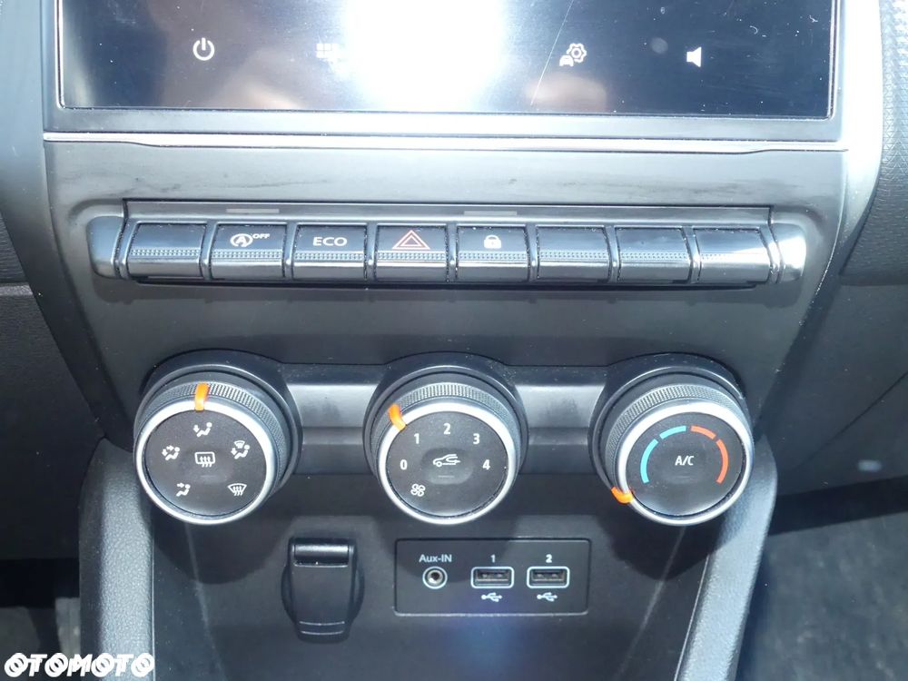 Renault Clio - 26
