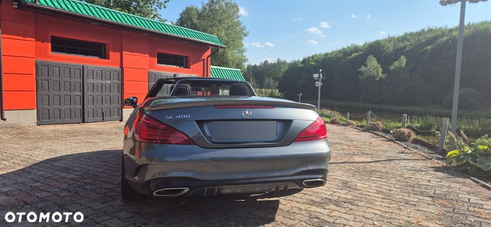 Mercedes-Benz SL - 10