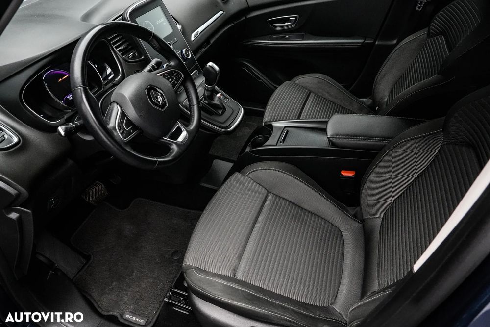 Renault Grand Scenic - 11