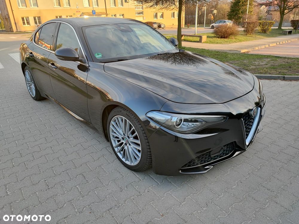 Alfa Romeo Giulia 2.2 AT8 Super - 3