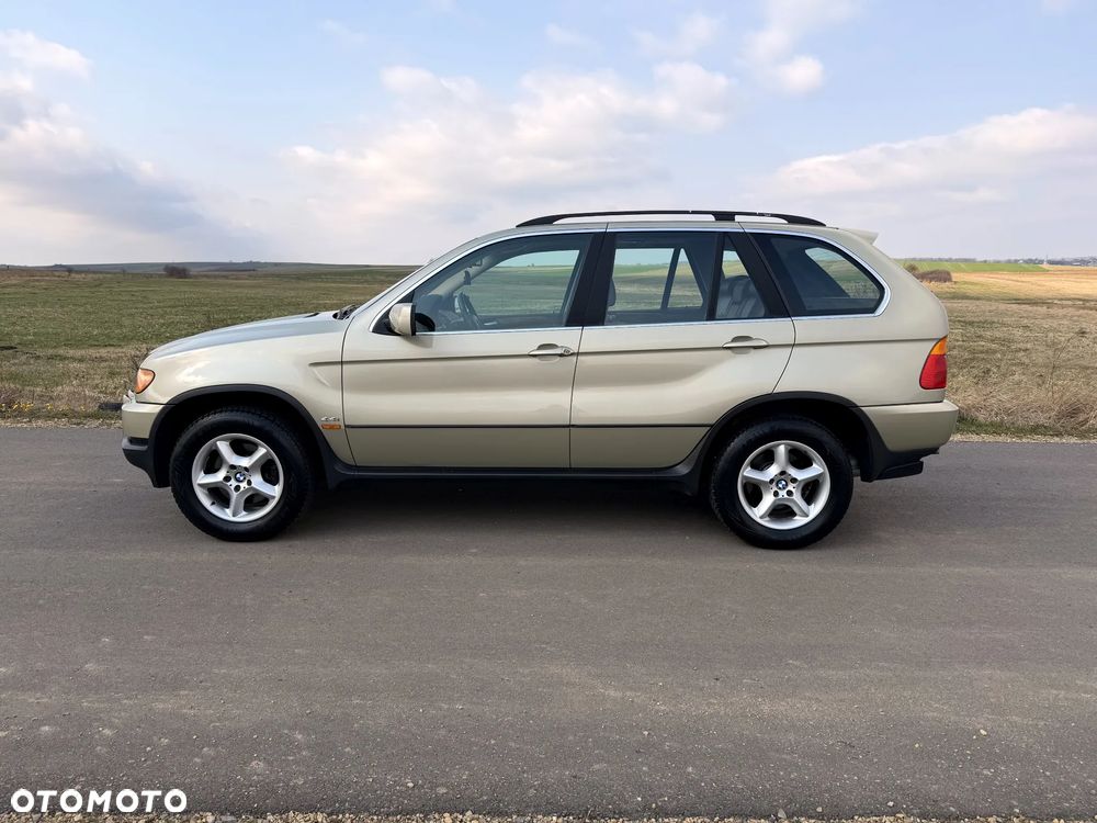 BMW X5 4.4i - 4
