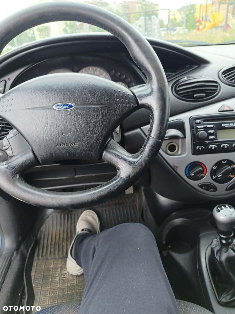 Ford Focus 1.8 Di Ambiente - 5