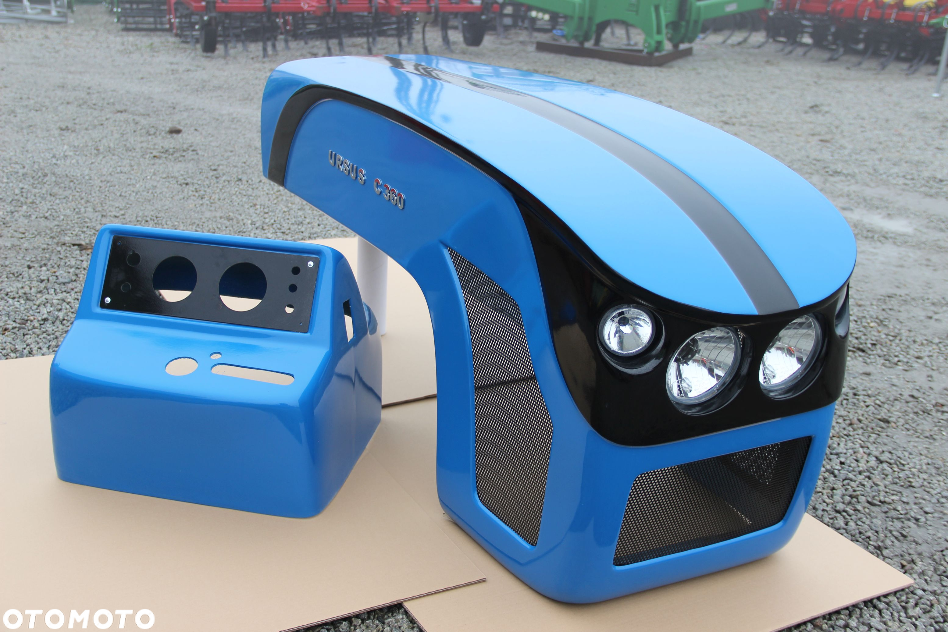 Maska URSUS C 360 C- 360 tworzywo Nowość fabryczna HIT - 6