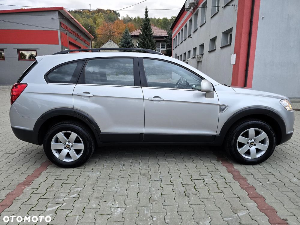 Chevrolet Captiva 2.4 4WD 7 Sitzer LT - 9