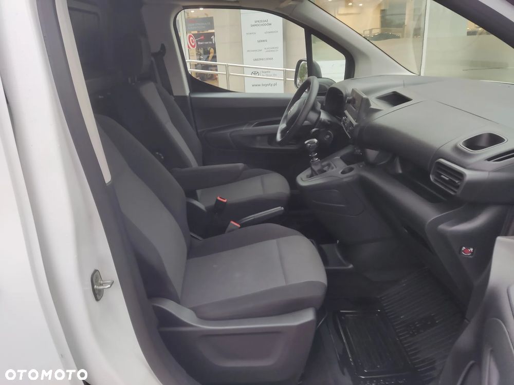 Toyota ProAce 1,5-l-D-4D L1 (6-Si.) - 12