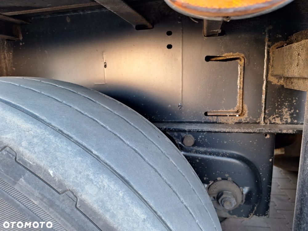 Kögel FIRANKA SAF INTRAX TARCZA OS PODNOSZONA PALECIARA - 16