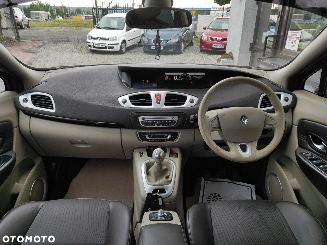 Renault Scenic - 11