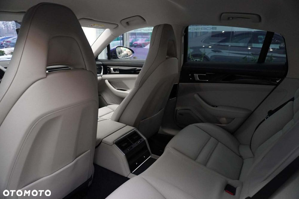Porsche Panamera 4S E-Hybrid - 34