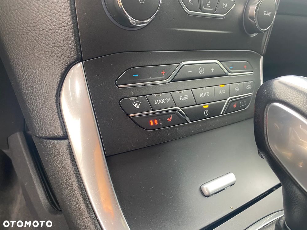 Ford S-Max 2.0 TDCi Titanium PowerShift - 34