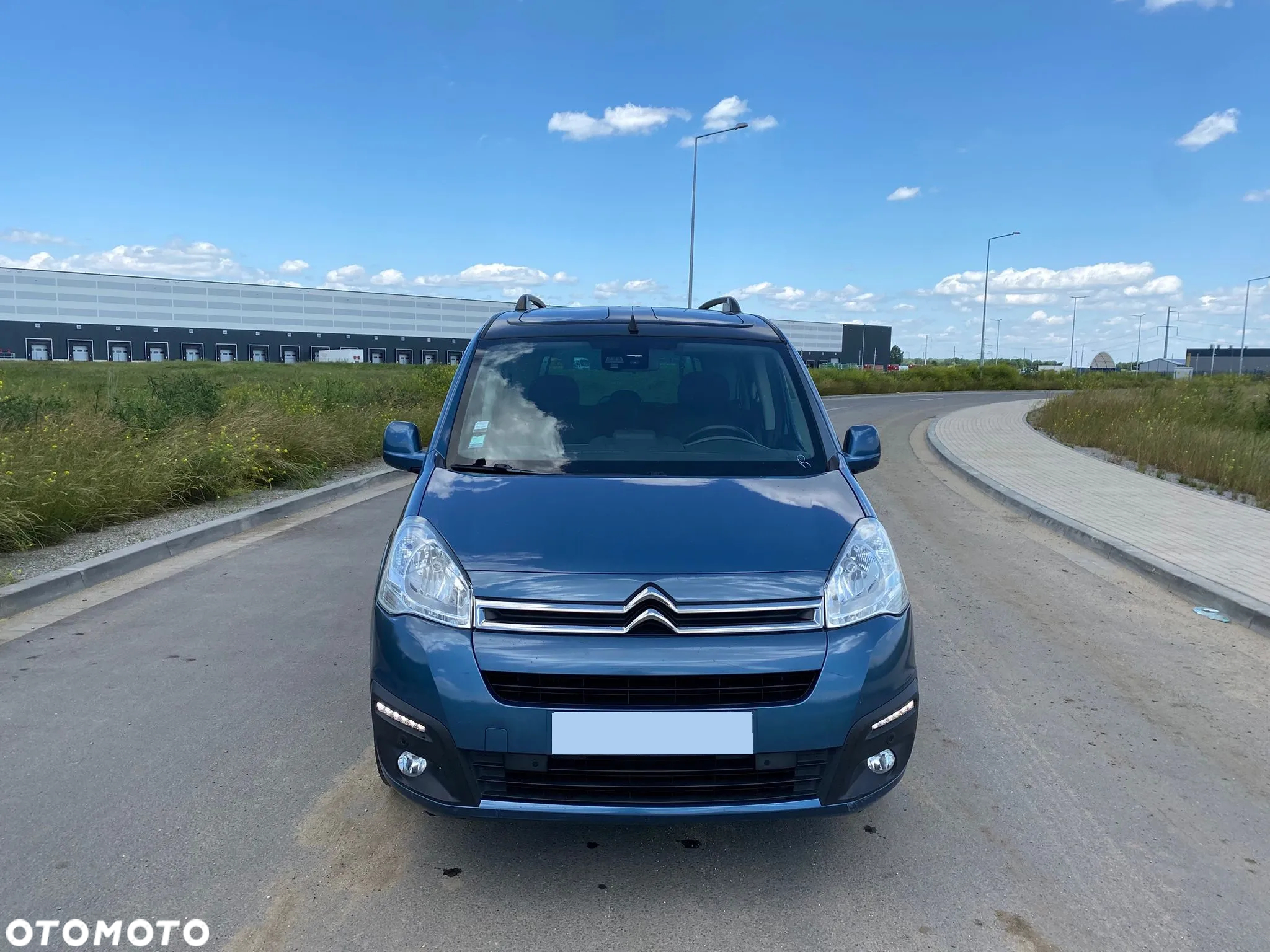 Citroën Berlingo Multispace PureTech 110 SHINE - 2
