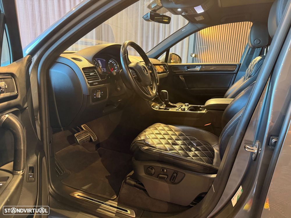 VW Touareg 3.0 TDI V6 Executive Edition - 18