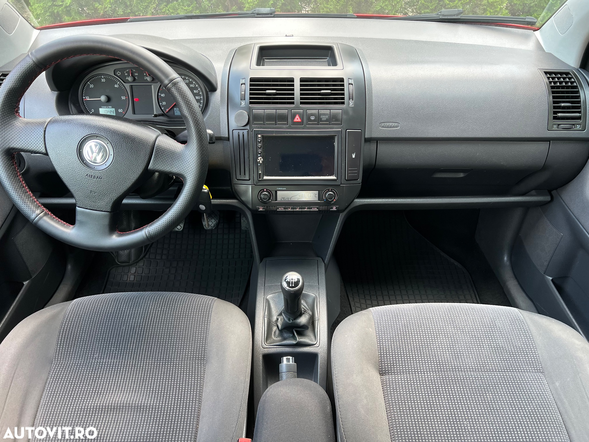 Volkswagen Polo 1.4 TDI Attractive - 8