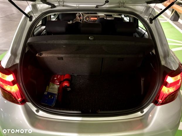 Toyota Yaris - 18