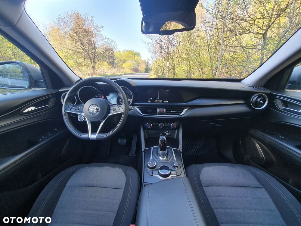 Alfa Romeo Stelvio 2.0 Turbo Q4 - 17