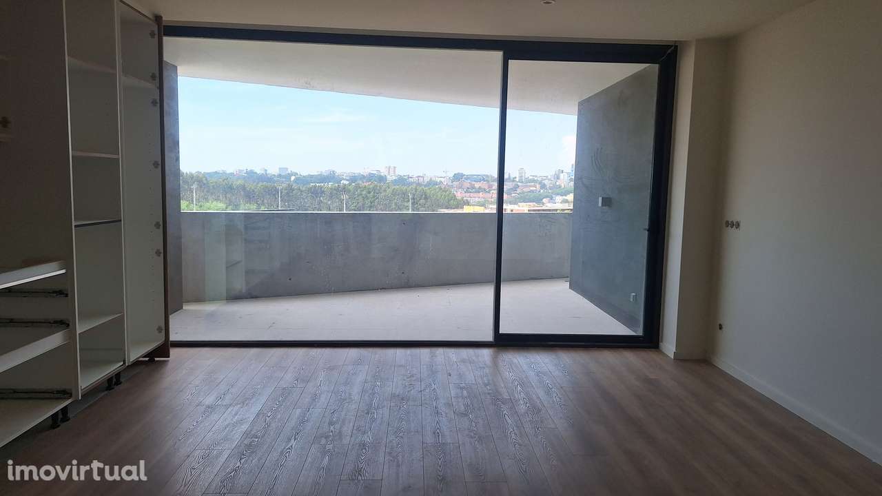 Apartamento T3 | 3 Suítes Varandas |Vista Rio Douro | Porto 2 Carros - Grande imagem: 3/34
