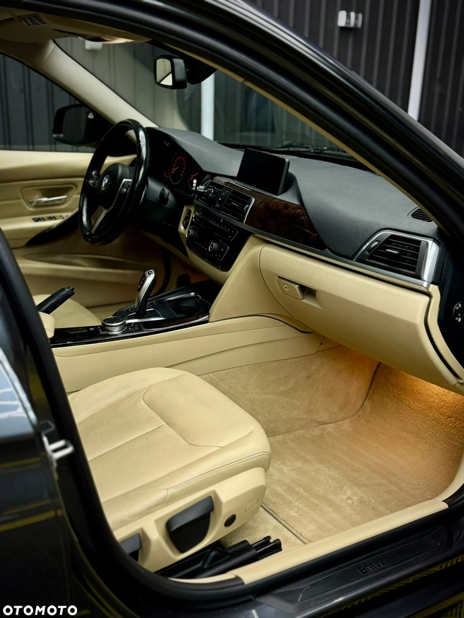 BMW Seria 3 - 24