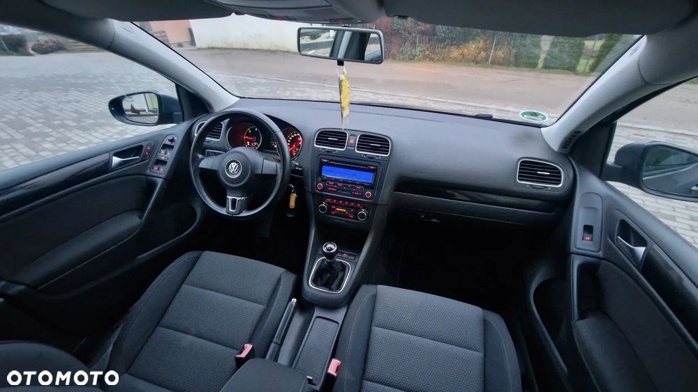 Volkswagen Golf - 29