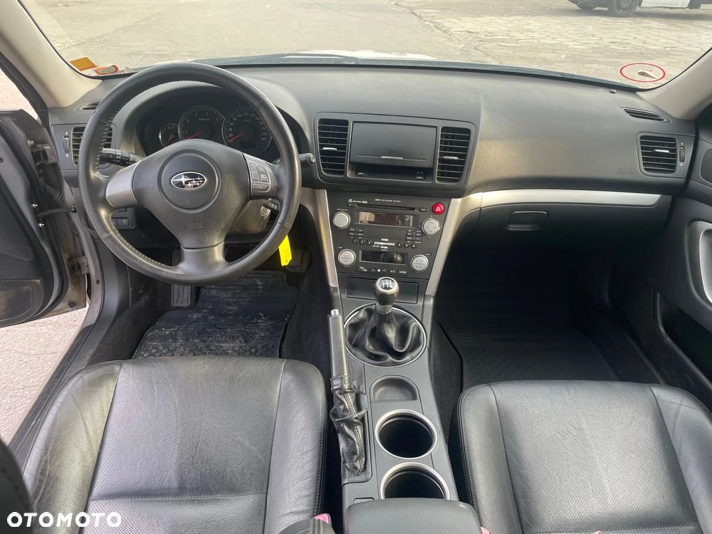 Subaru Legacy 2.0D Exclusive - 9