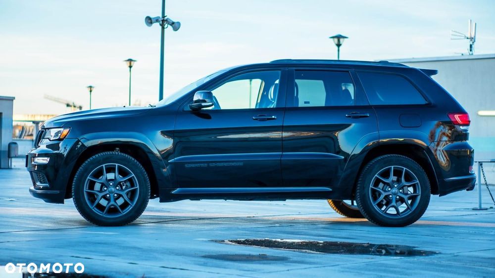 Jeep Grand Cherokee - 13
