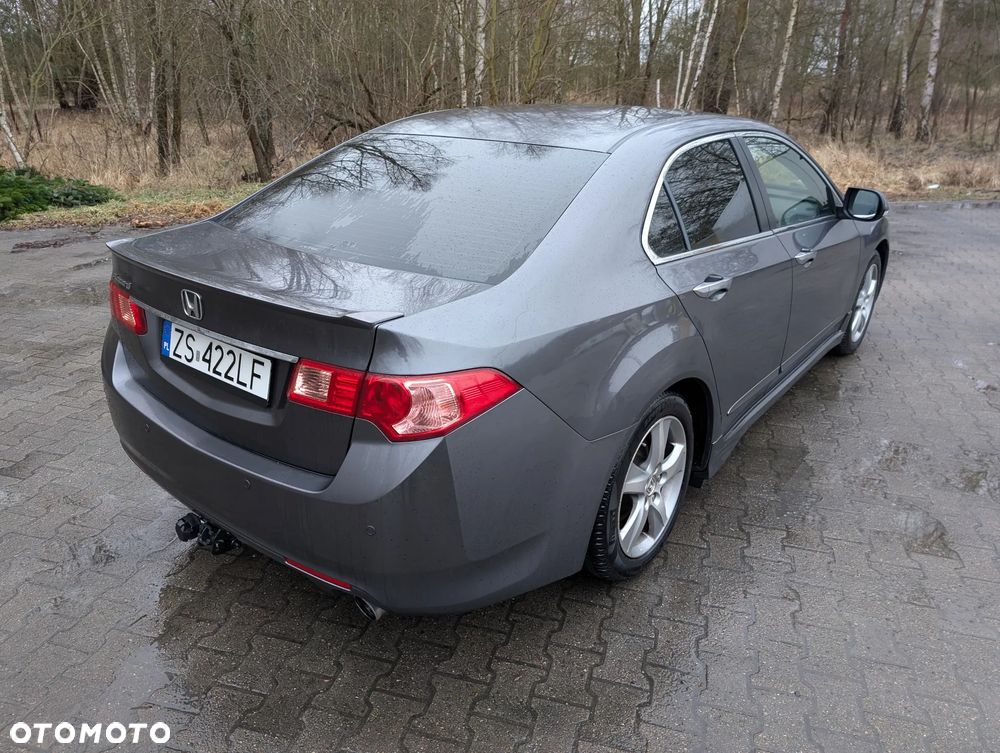 Honda Accord 2.0 Lifestyle - 8