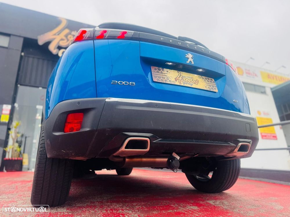 Peugeot 2008 1.2 PureTech GT EAT8 - 14