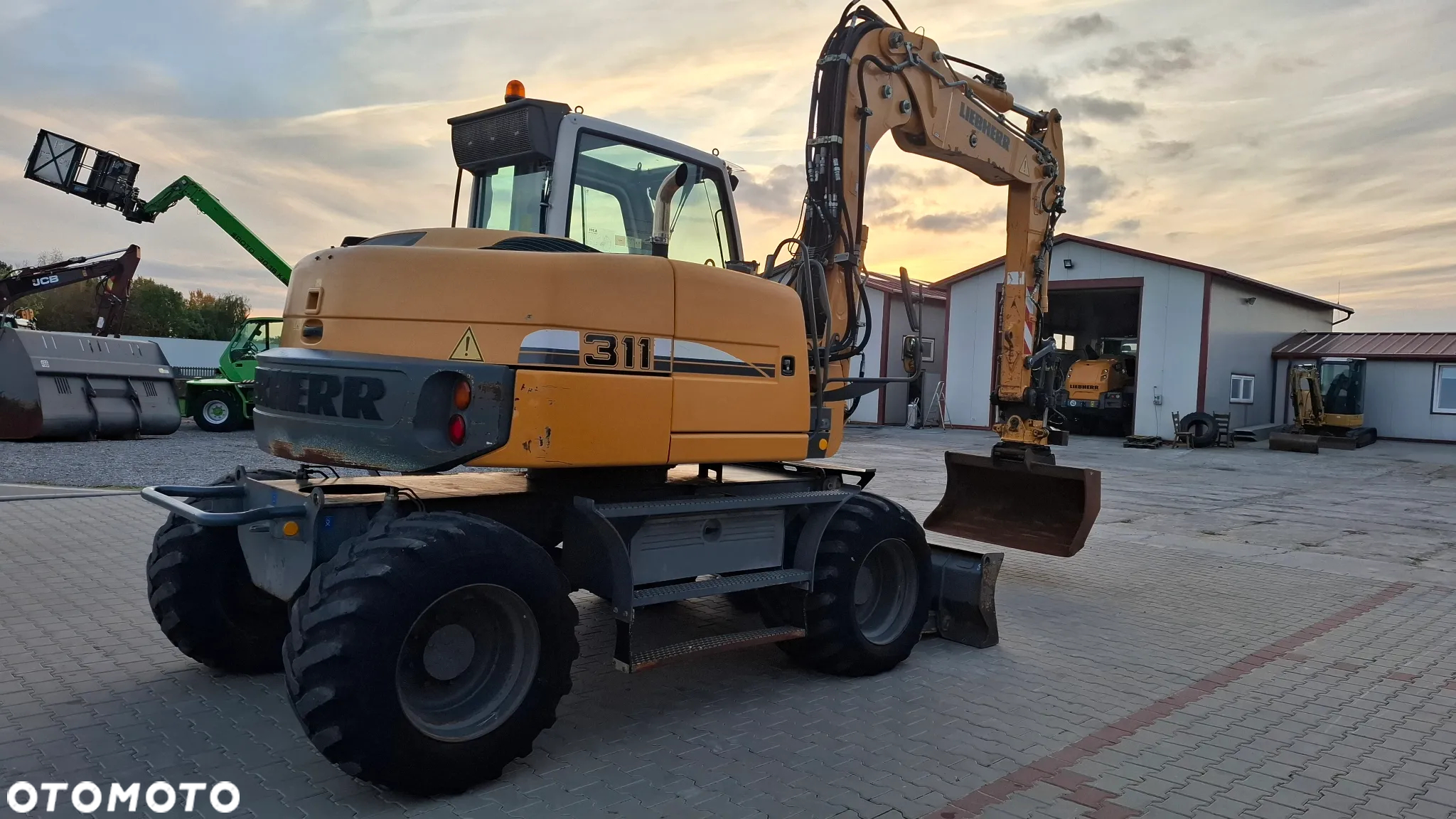 Liebherr A311 ROTOTILT - 7