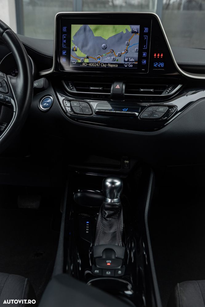 Toyota C-HR 1.8 HSD 122 CP 4x2 CVT C-lassy - 10