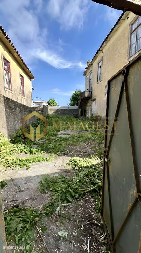 Moradia Independente com Terreno em Zona Central de São Mamede Infesta - Grande imagem: 5/35