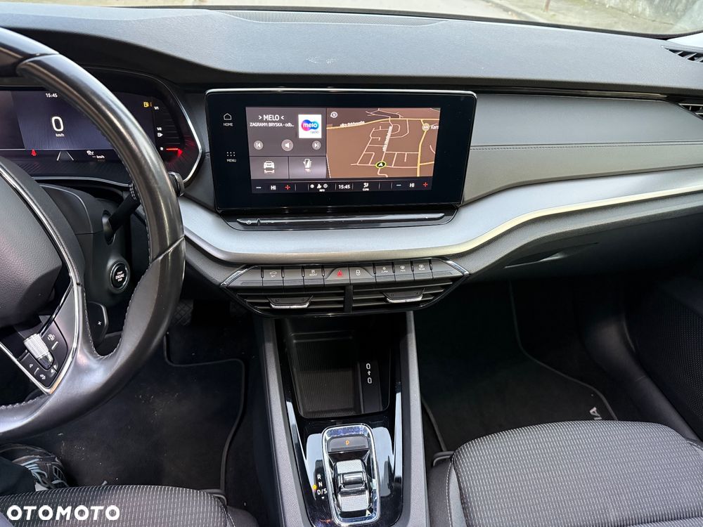 Skoda Octavia 2.0 TDI DSG Sportline - 26