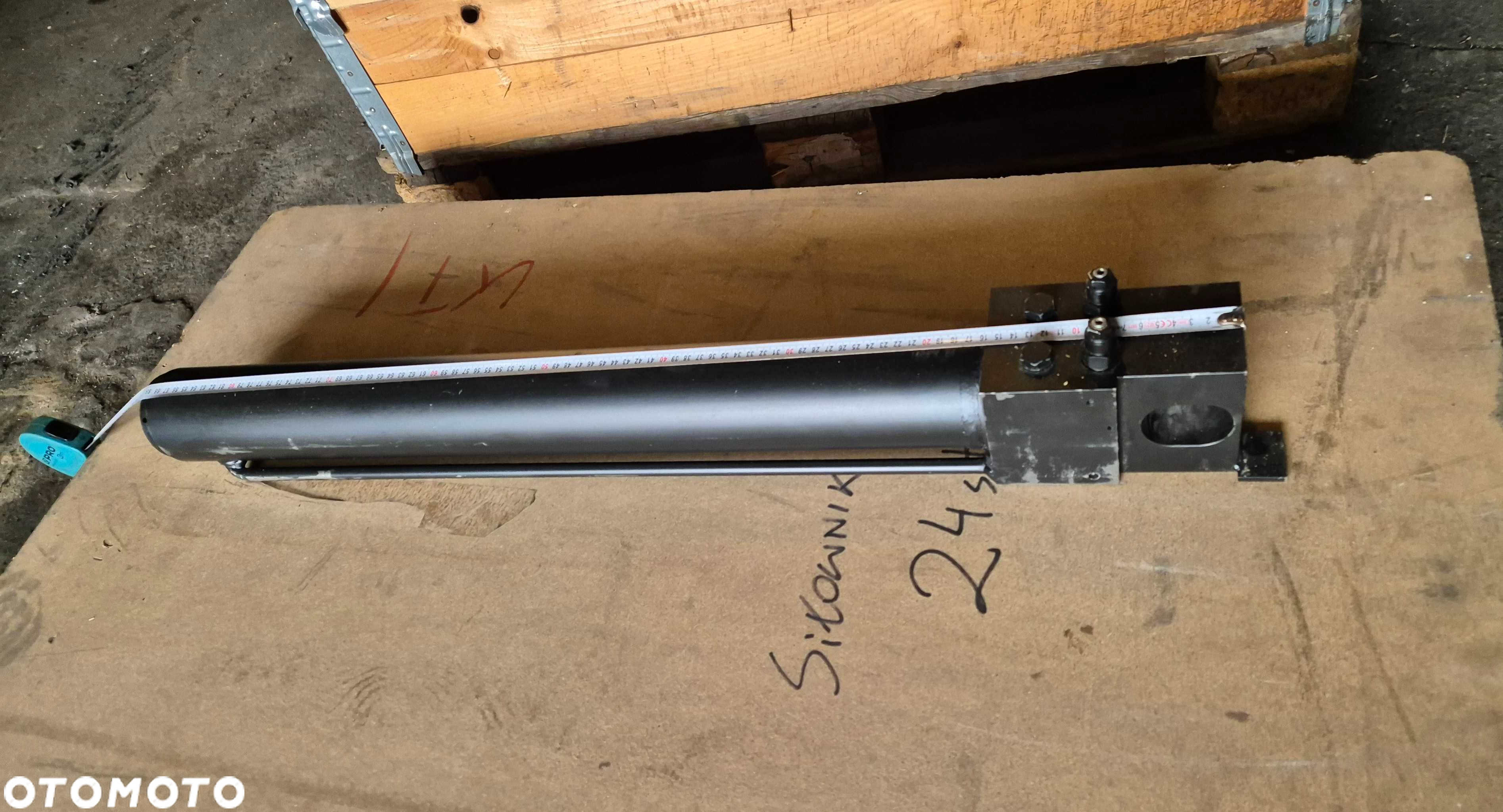 Siłownik Hydrauliczny 90 cm Długości 9 cm Średnicy CO‍180‍349‍6 380‍A2 - 5