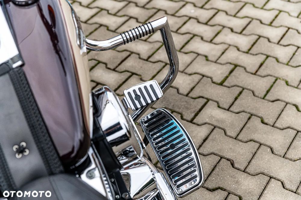 Harley-Davidson Softail Fat Boy - 32