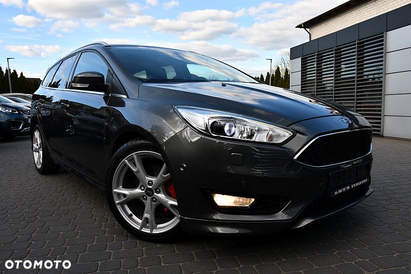 Ford Focus 1.5 EcoBlue Start-Stopp-System TITANIUM DESIGN - 1