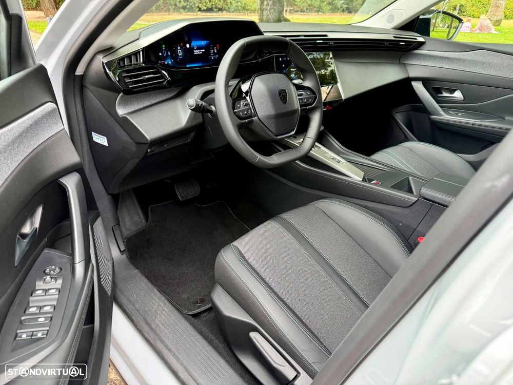 Peugeot 408 HYBRID 136 e-DSC6 Allure - 2
