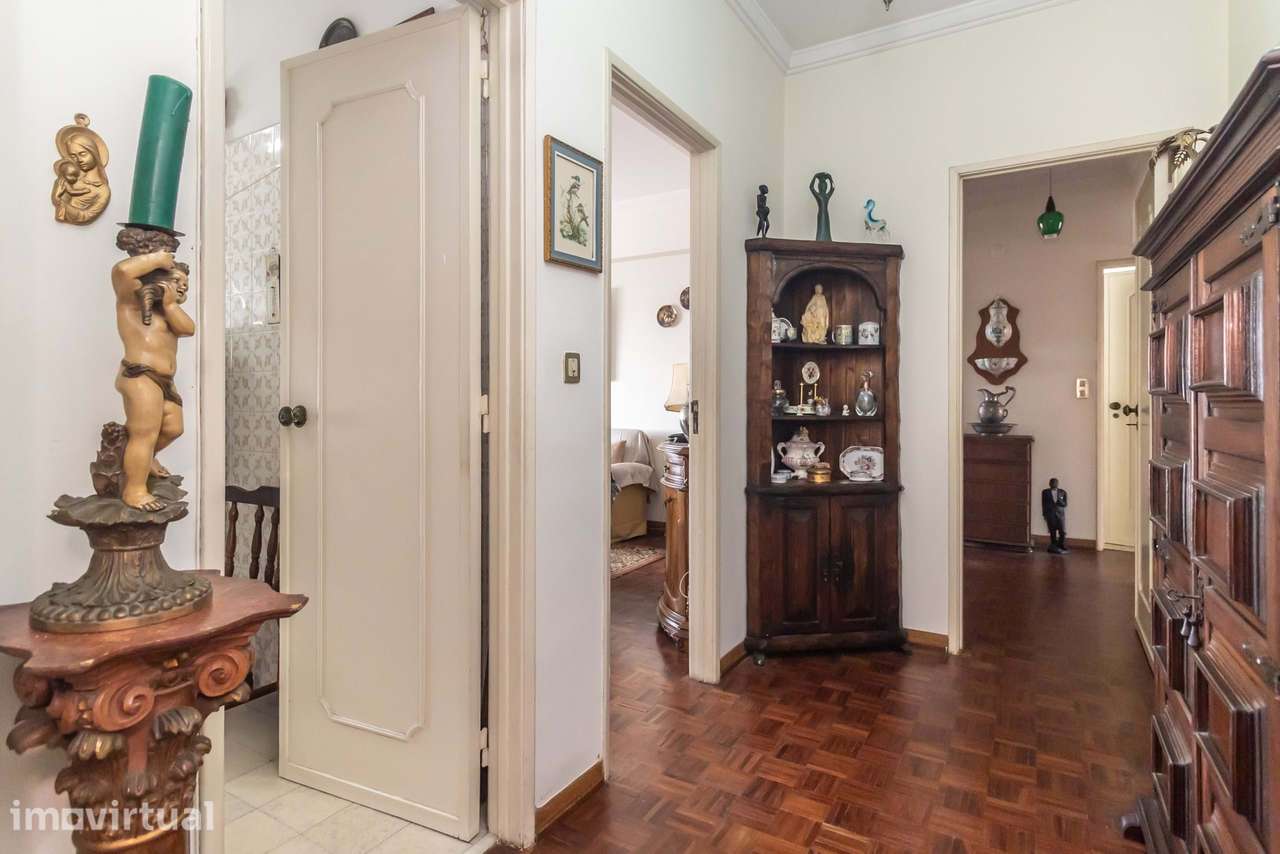 Apartamento T3 em Beato, Lisboa com excelente localização - Grande imagem: 2/26